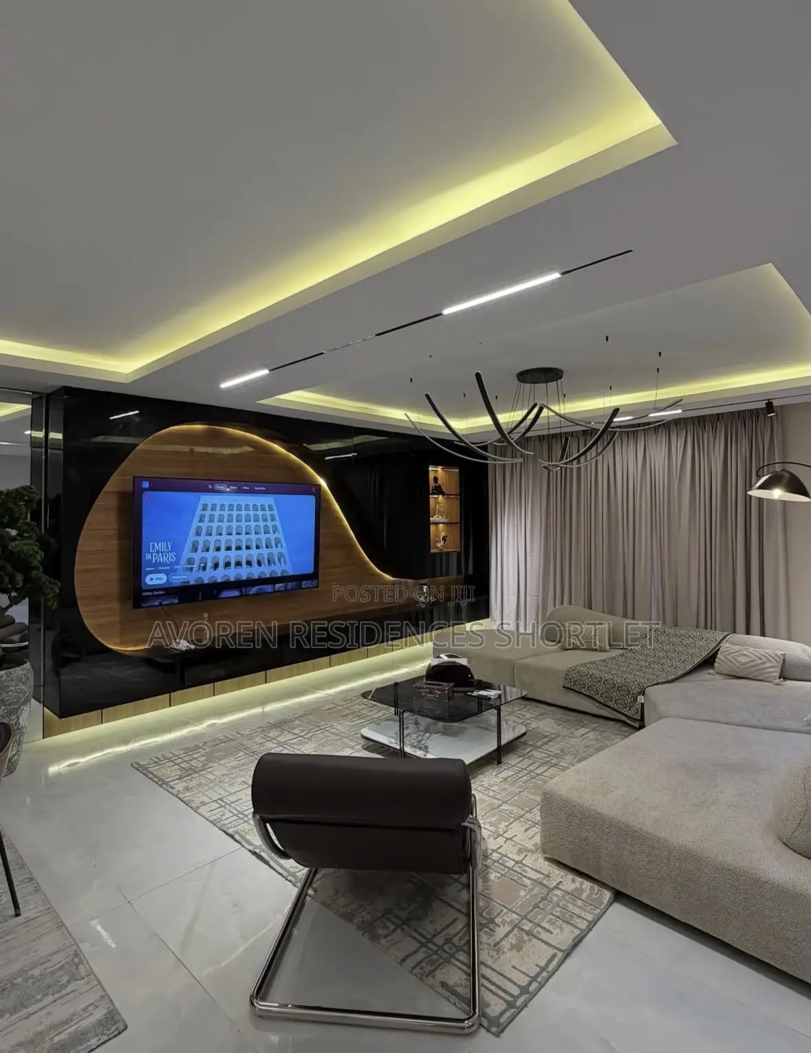 Luxurious 3 Bedroom Apartment at Admiralty Way in Lekki Phase 1