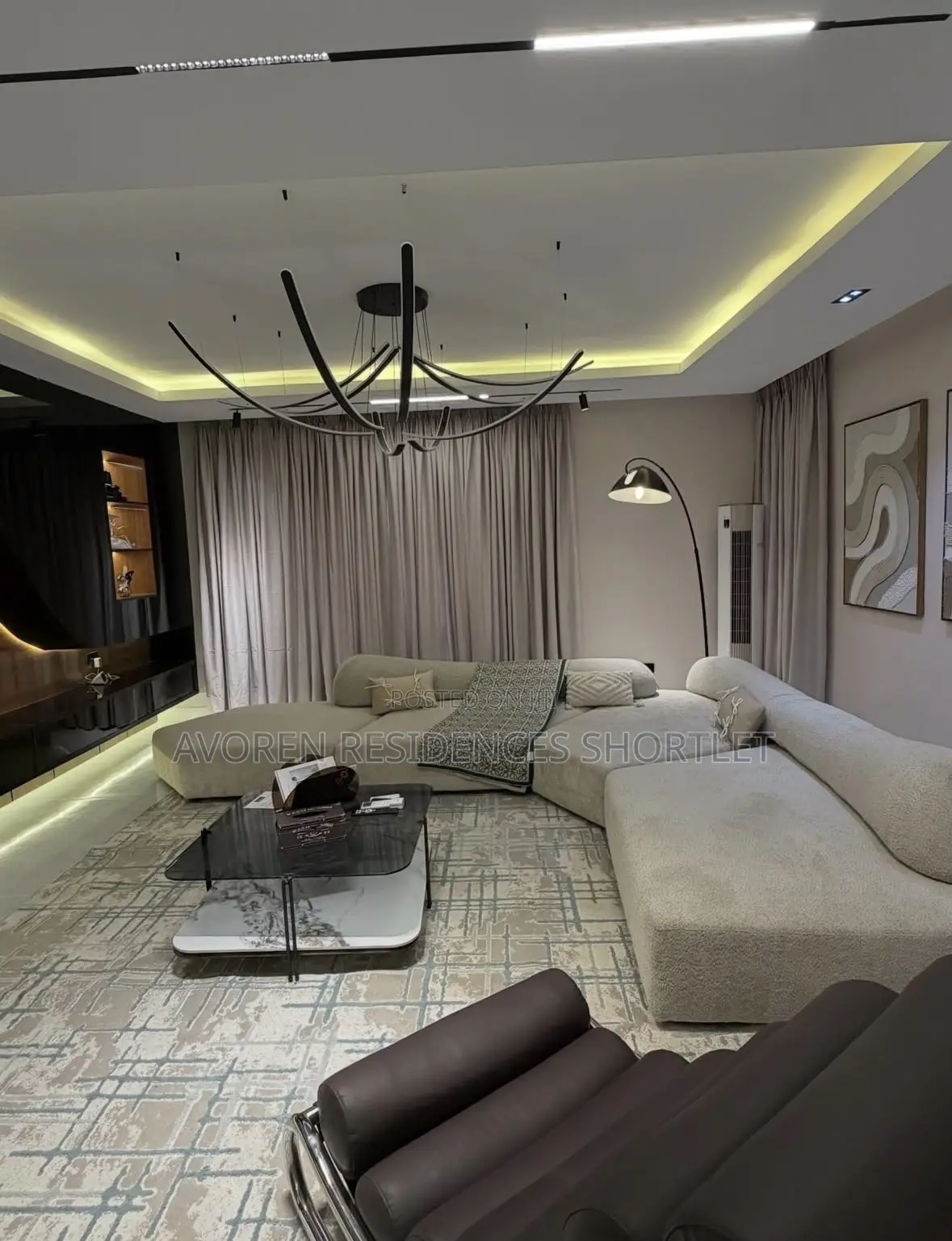 Luxurious 3 Bedroom Apartment at Admiralty Way in Lekki Phase 1