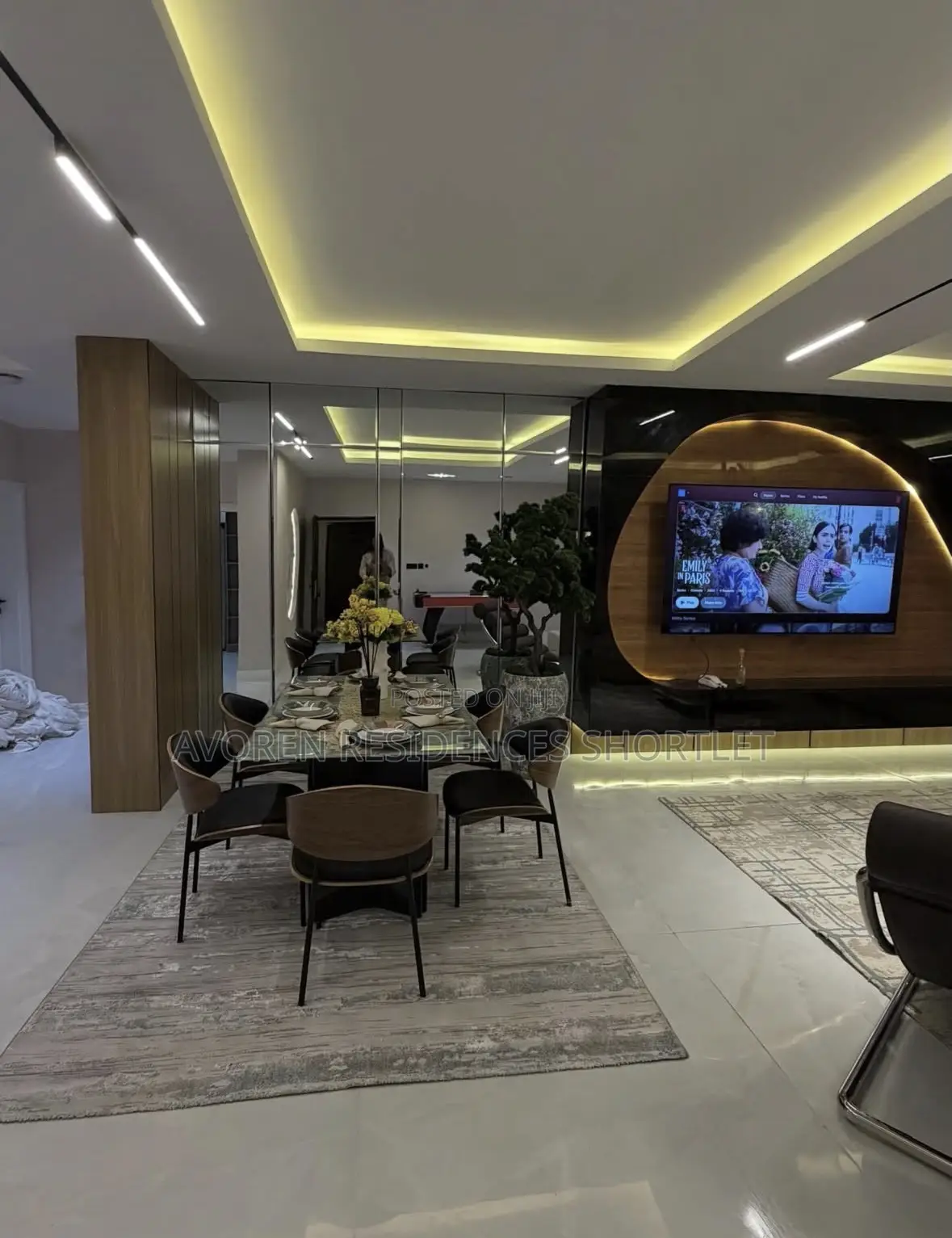 Luxurious 3 Bedroom Apartment at Admiralty Way in Lekki Phase 1