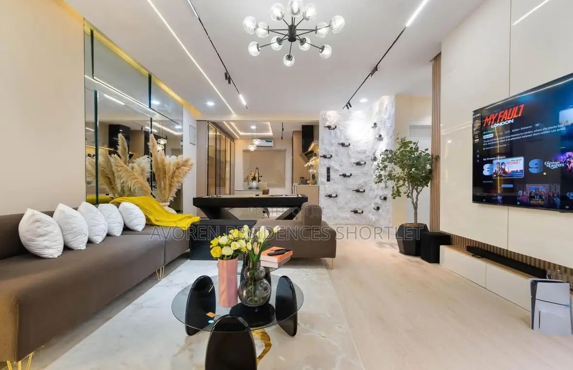 Luxurious One Bedroom Apartment Shortlet in Admiralty Way in Lekki Phase 1