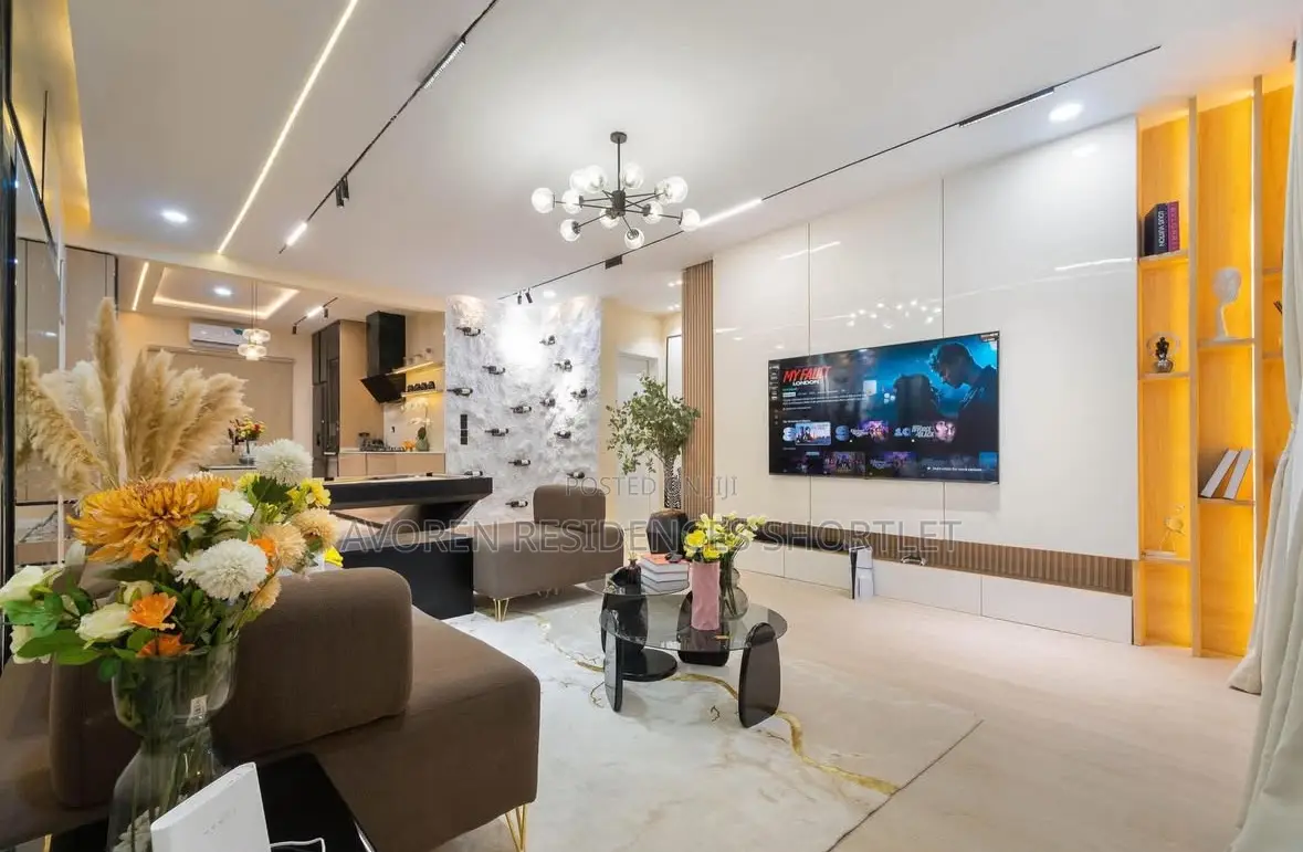 Luxurious One Bedroom Apartment Shortlet in Admiralty Way in Lekki Phase 1