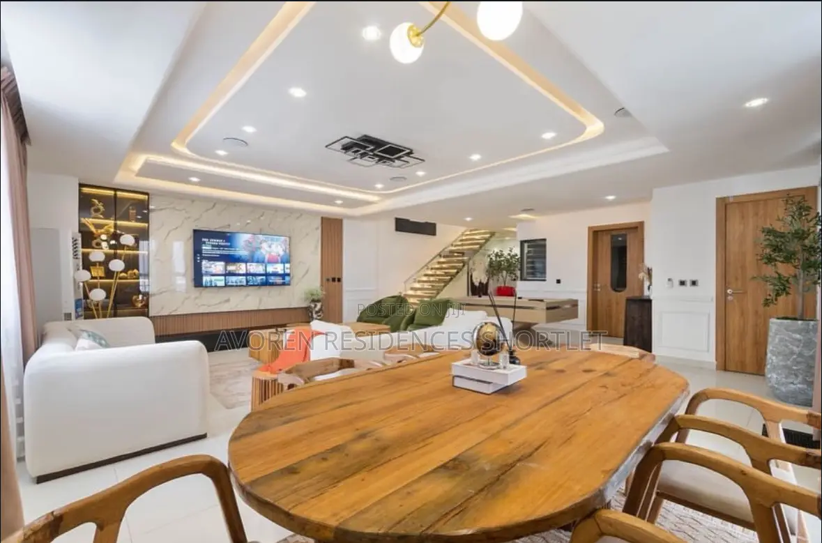 Luxurious 3 Bedroom Shortlet Ikoyi Waterfront in Ikoyi
