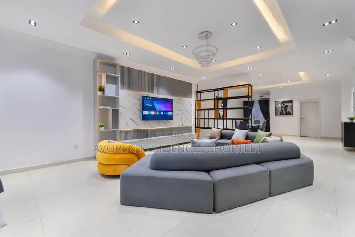 Classic 3 Bedroom Shortlet Ikate in Lekki Phase 1