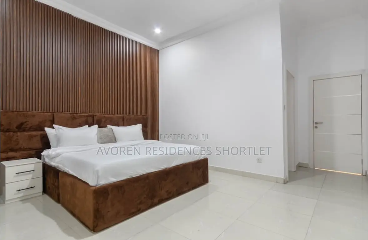 Classic 3 Bedroom Shortlet Ikate in Lekki Phase 1