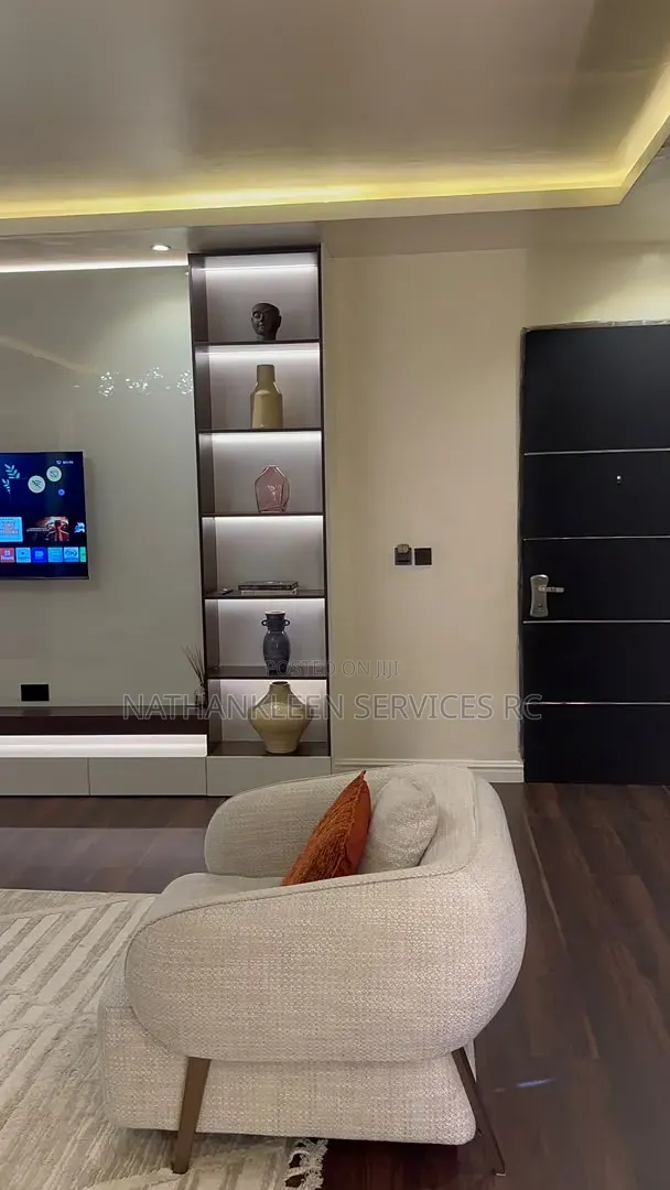 Auxi-Luxury One (1) Bedroom Apartment in Jahi