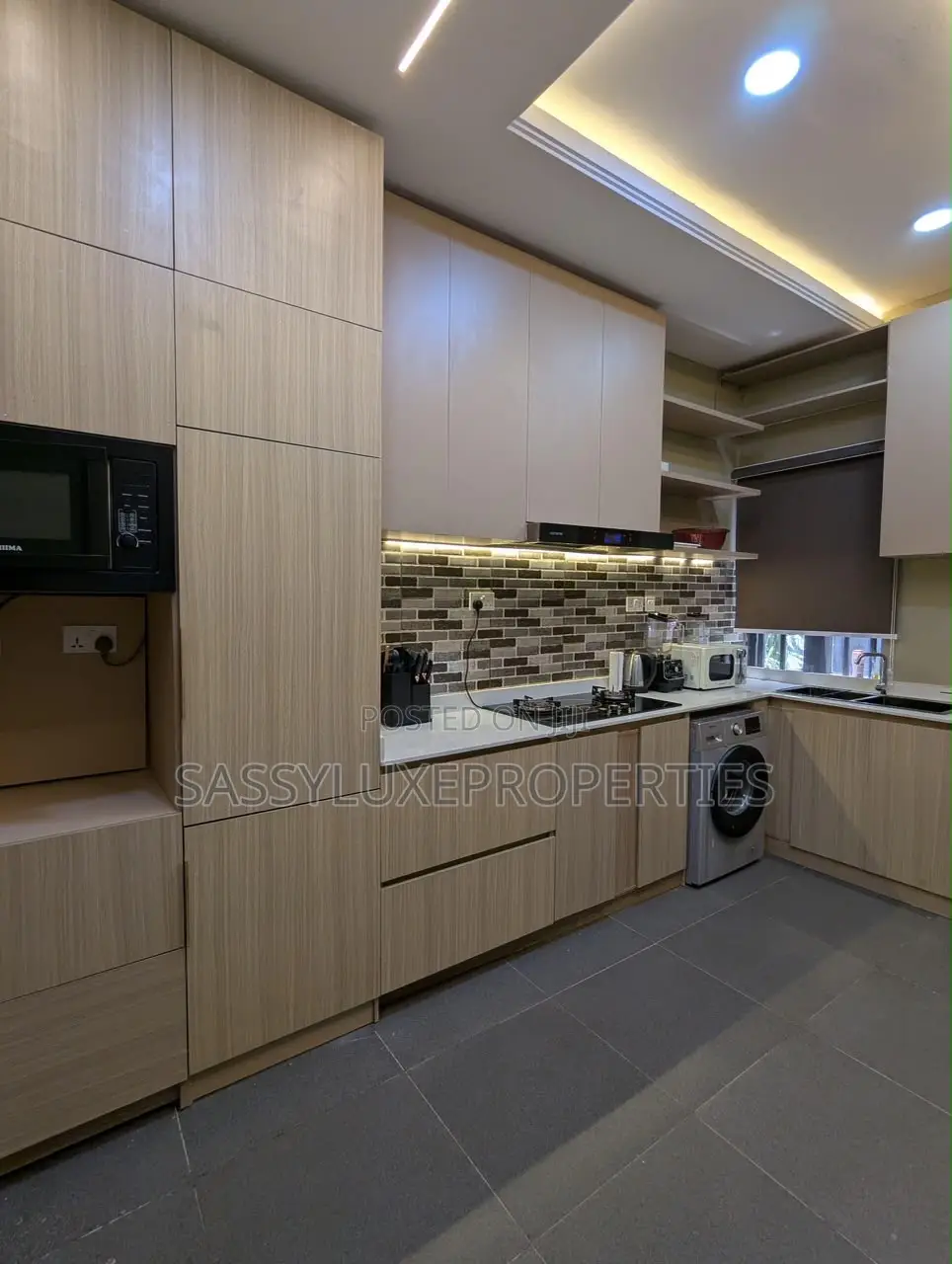 2 Bedroom Tarrace With Pool in Chevron