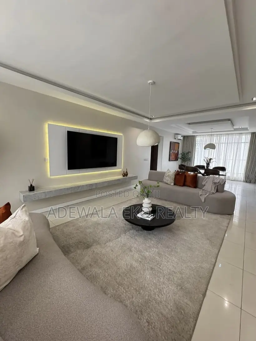 Luxury 3-Bedroom in Oniru, Victoria Island – Pool, 24/7 Power WiFi in Victoria Island Extension
