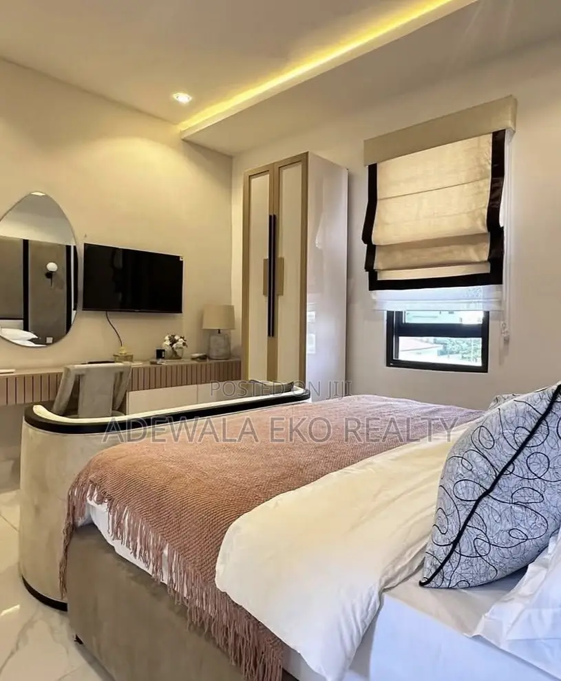 Cosy Studio Shortlet Lekki Phase 1– 24hrs Power in Lekki Phase 1