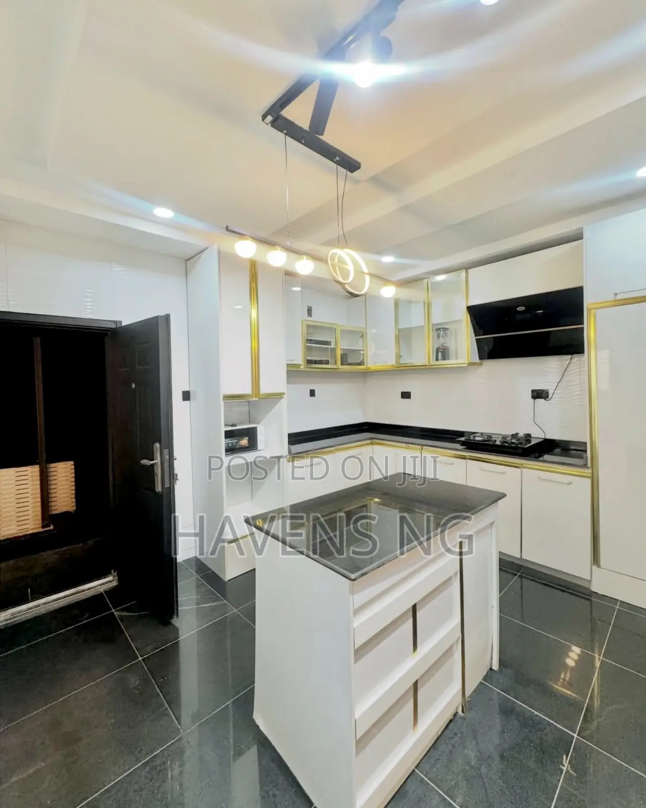 Beautiful 4-Bedroom Apartment for Short Let in Jabi