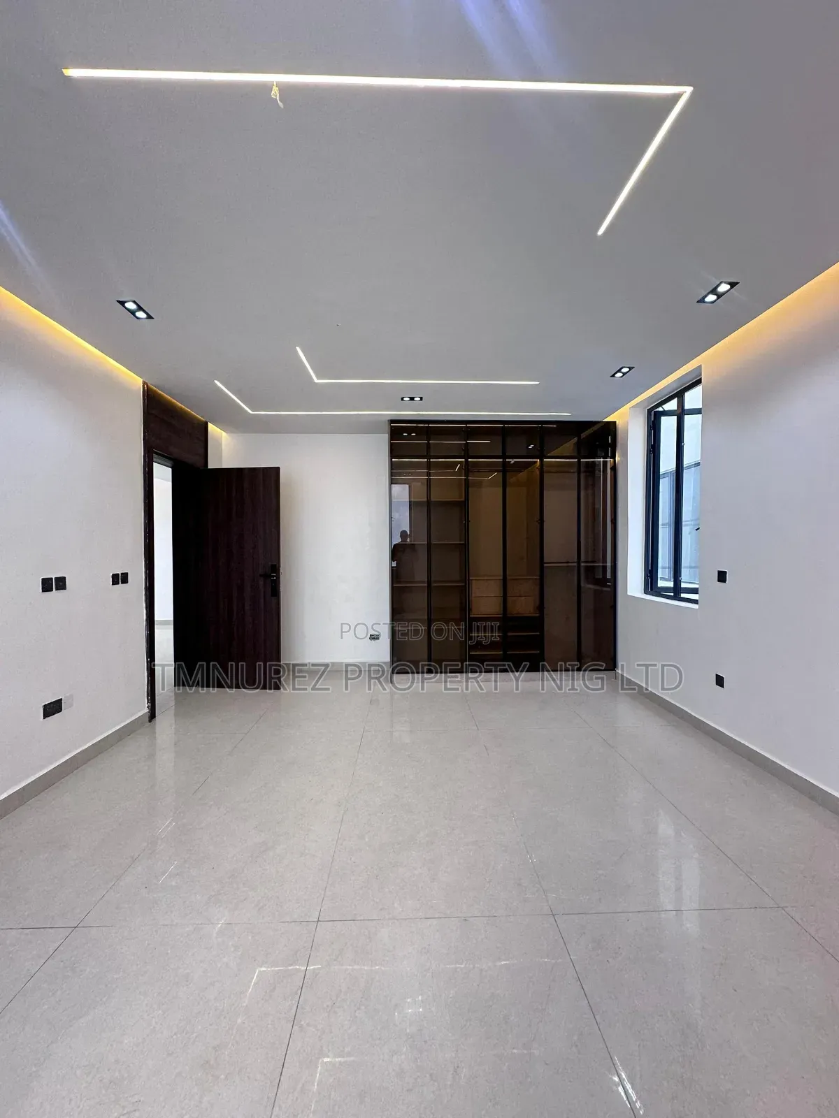 6bdrm Duplex in Lekki for sale in Lekki