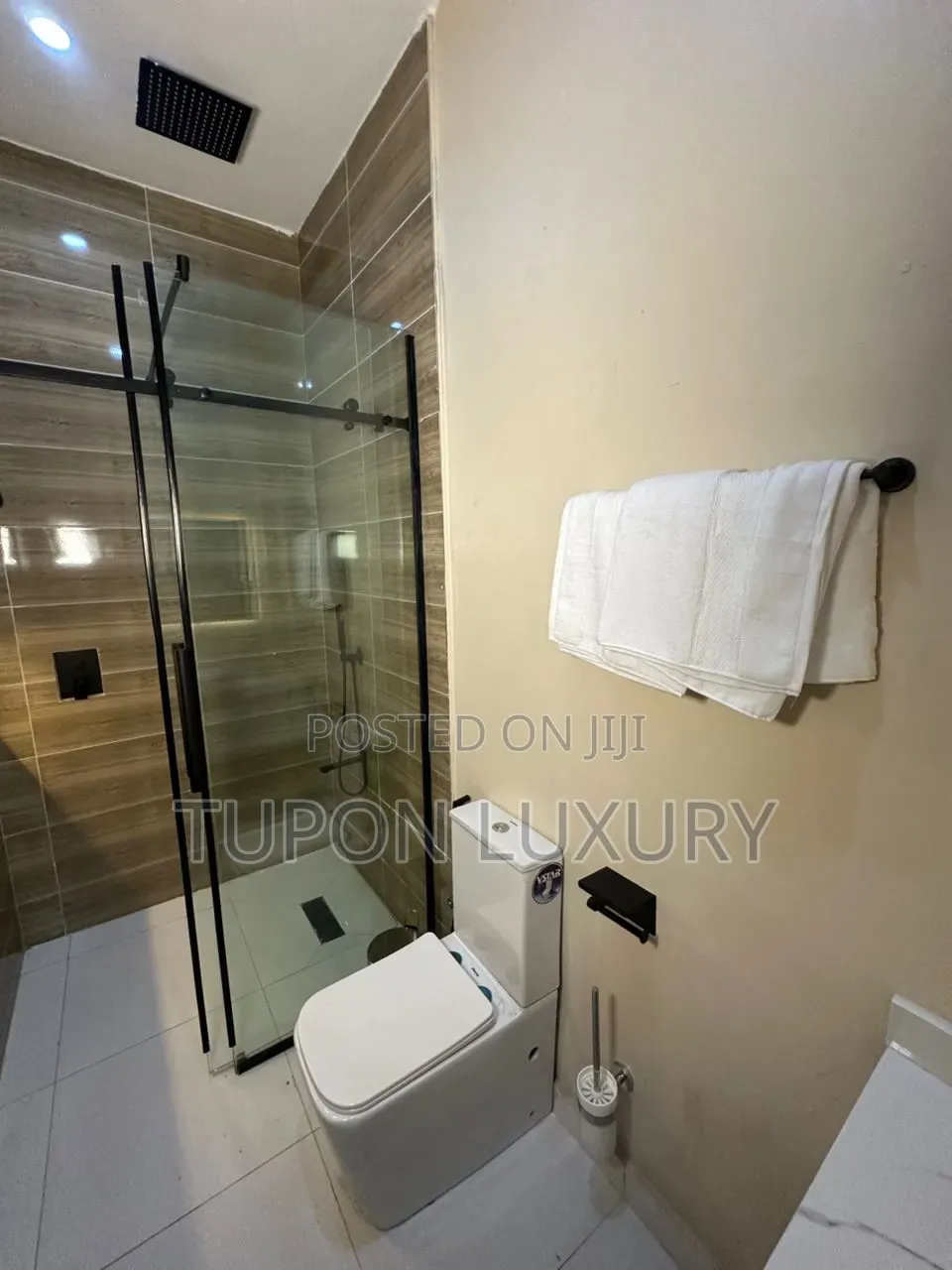 Clean 1bedroom Apartment in Ikeja in Allen Avenue