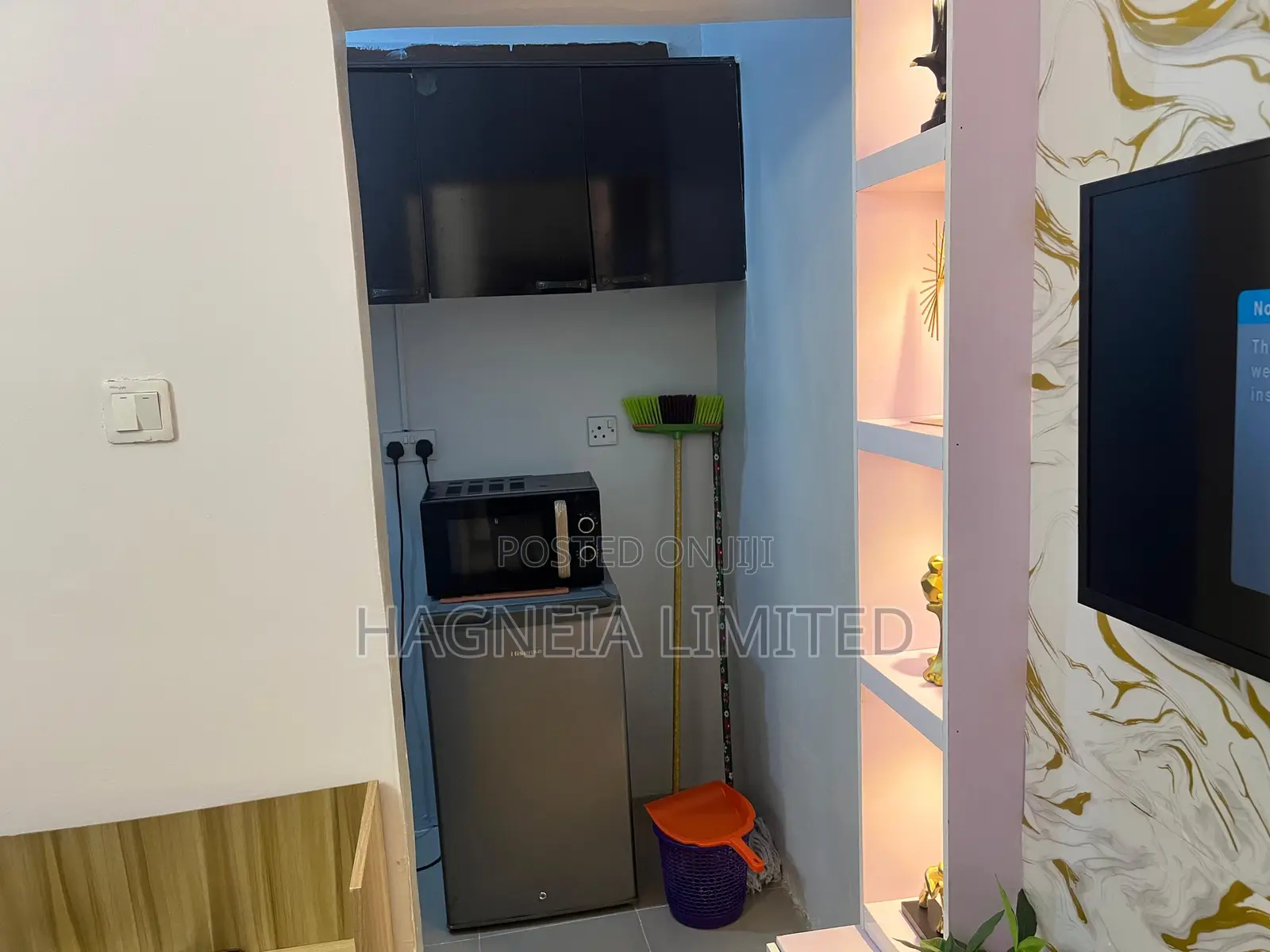24/7 Solar Powered Executive Suite in Abule-Oja