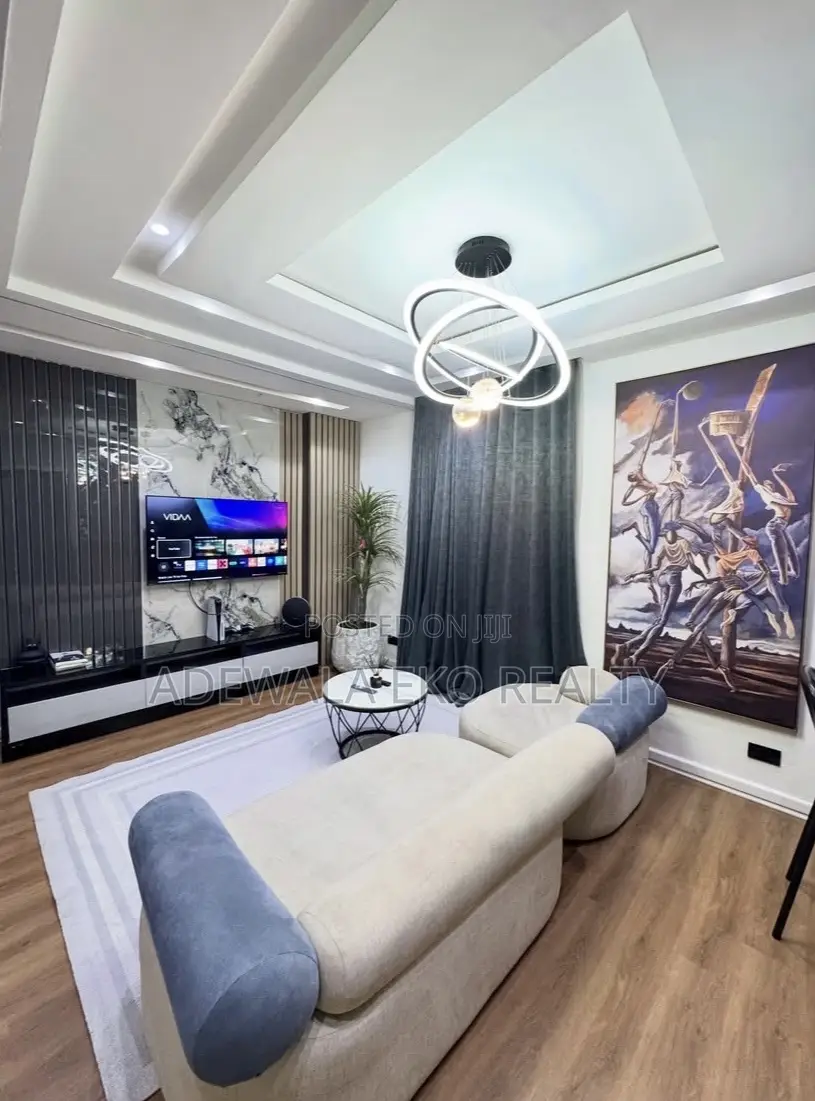 1 Bedroom Serviced Apartment Lekki Phase 1 | Gym PS5 | 24/7 Power. in Lekki Phase 1