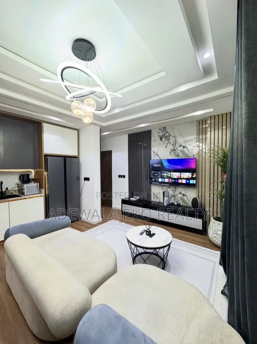 1 Bedroom Serviced Apartment Lekki Phase 1 | Gym PS5 | 24/7 Power. in Lekki Phase 1
