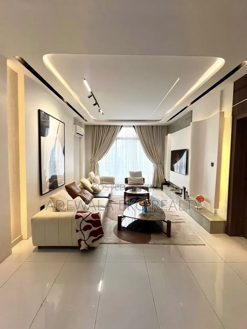 New 2-Bedroom Shortlet Off Admiralty Way, Lekki Phase 1- PS5, Pool Gym in Lekki Phase 1