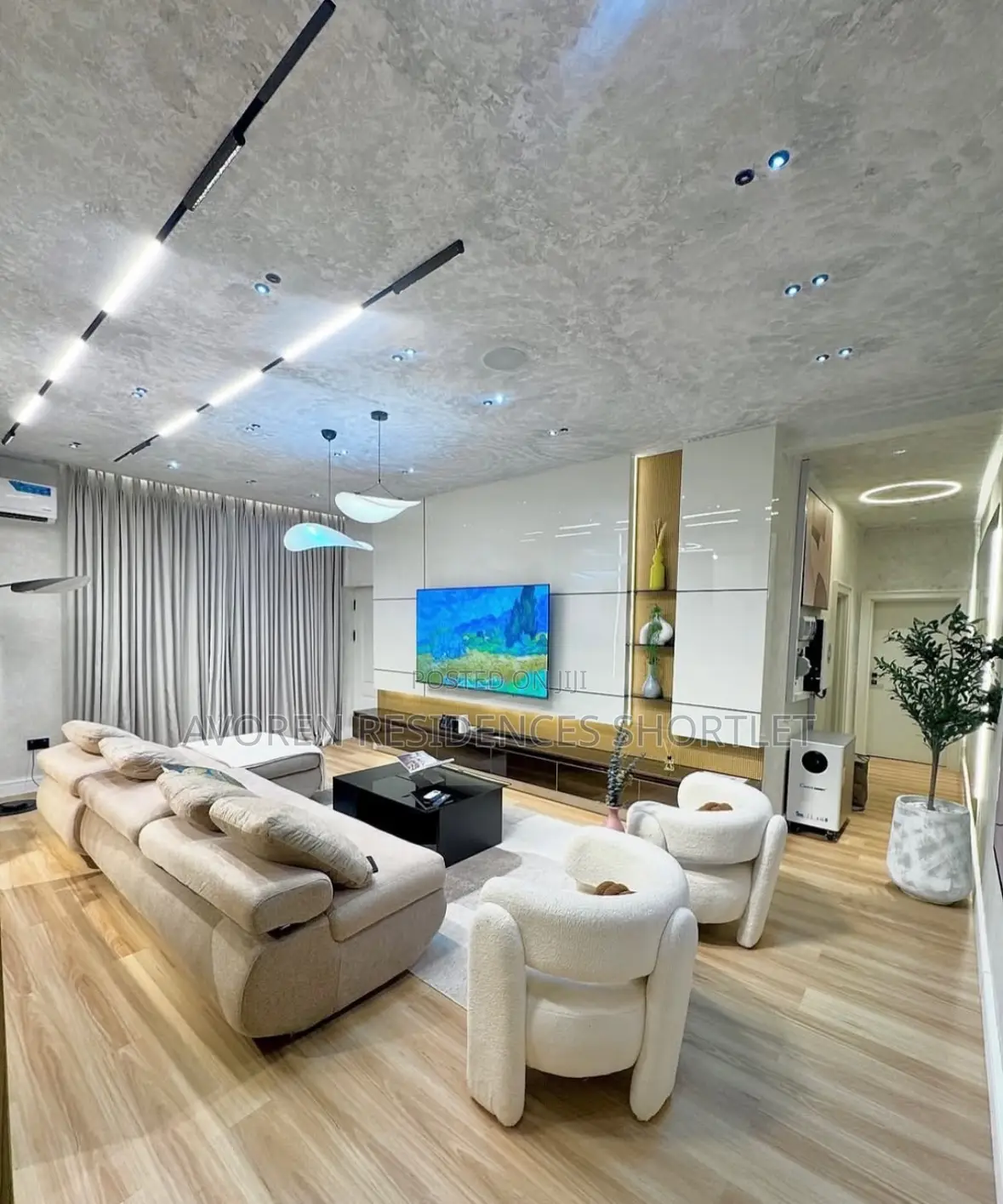 Luxurious 4 Bedroom Duplex in Lekki Phase 1