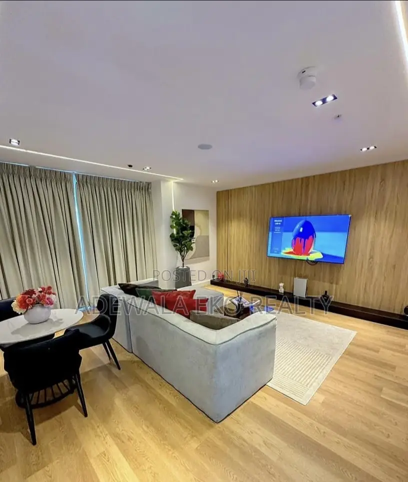 Luxury 1-Bedroom Shortlet Lekki Phase 1 – PS5, Pool 2 Balconies in Lekki Phase 1