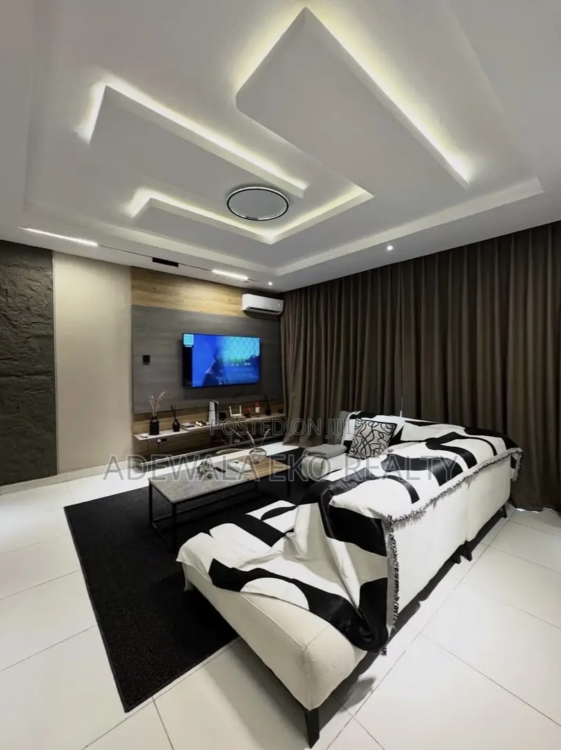 New 2-Bedroom Apartment Lekki Phase 1 – PS5 24/7 Power. in Lekki Phase 1