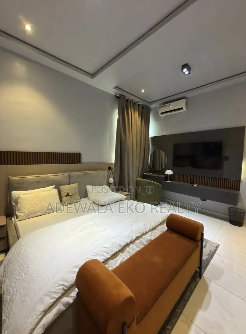 New 2-Bedroom Shortlet Ikate, Lekki – PS5, Pool Elevator in Ikate