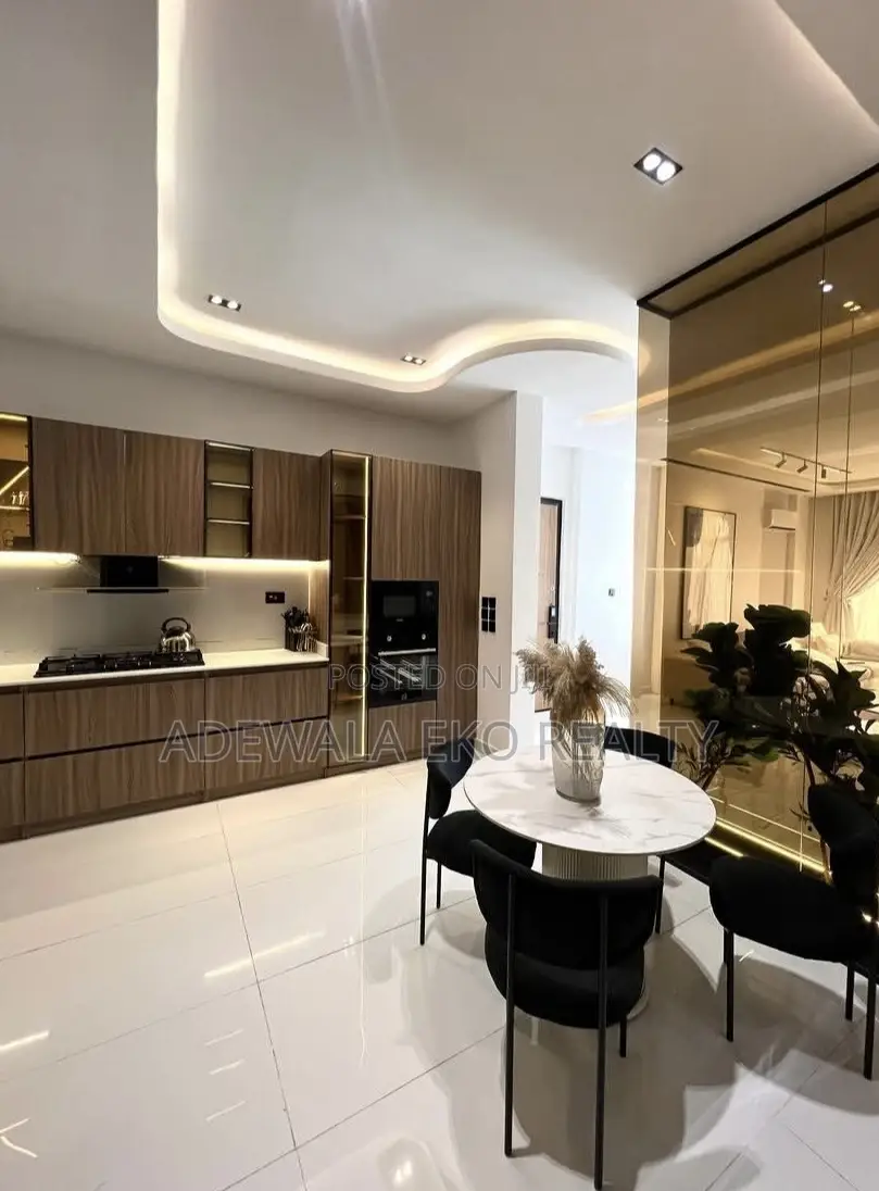 New 2-Bedroom Shortlet Off Admiralty Way, Lekki Phase 1- PS5, Pool Gym in Lekki Phase 1