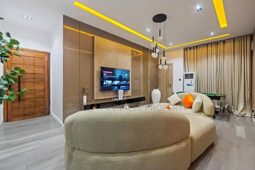 Brand New Luxury 2bedroom Apartment in Ologolo