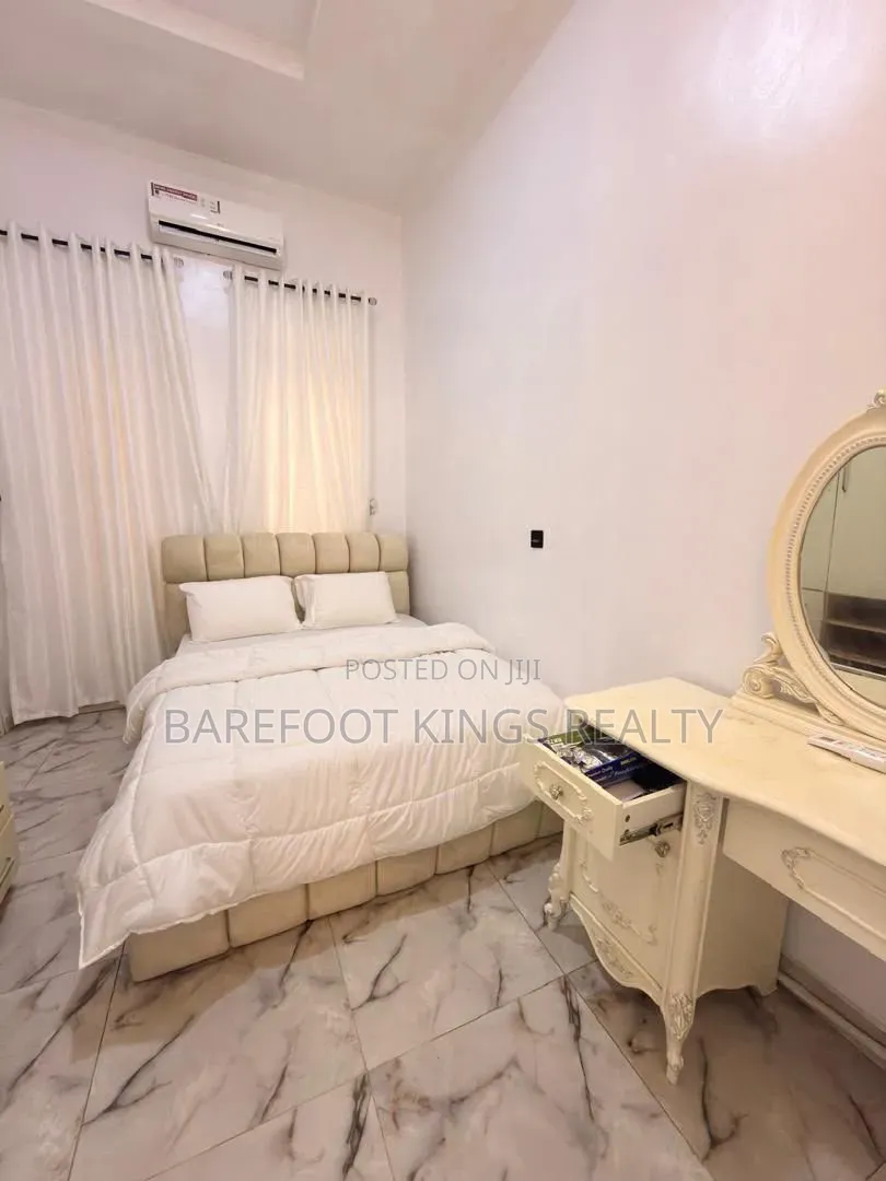 Luxury 3Bedroom Apartment in Chevron