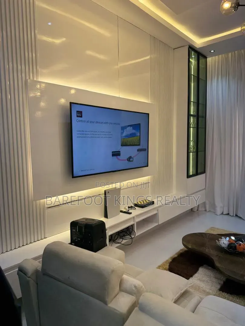 Luxury 3Bedroom Apartment in Chevron