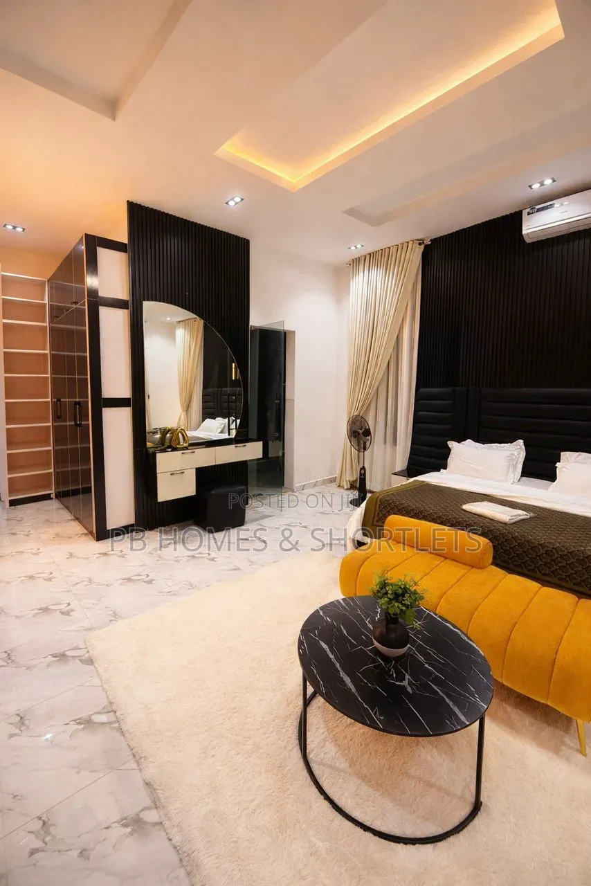 Luxury 4-Bedroom Semi-Detached House in Lekki Expressway