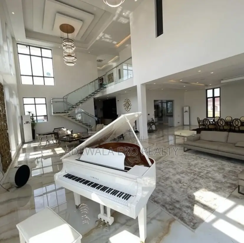 1 Bedroom Penthouse Ikoyi– Grand Piano, Private Lift, Rooftop Pool. in Old Ikoyi