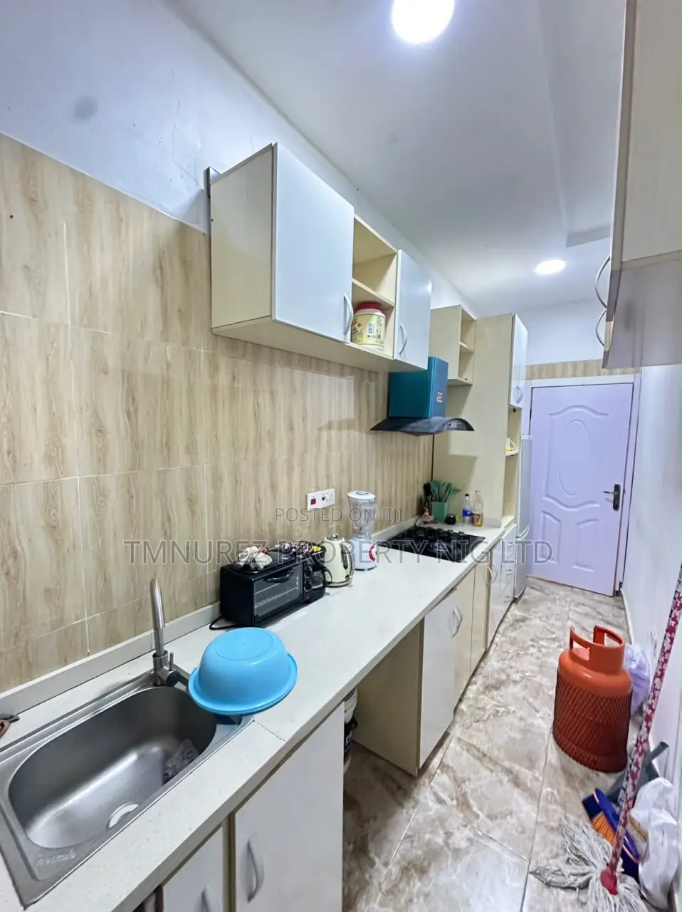 Furnished 3bdrm Duplex in Ikota for sale in Ikota