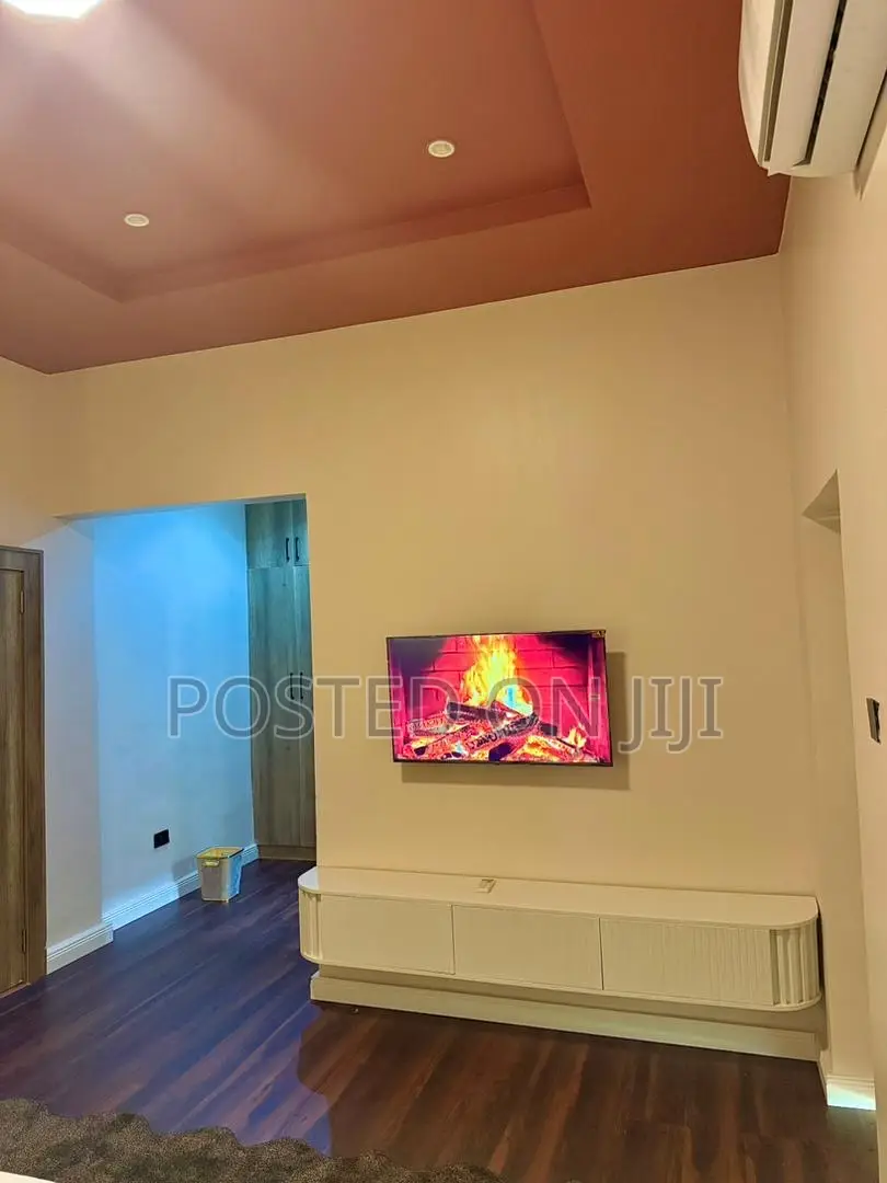 Luxury 4 Bed Shortlet in Guzape Abuja in Guzape District