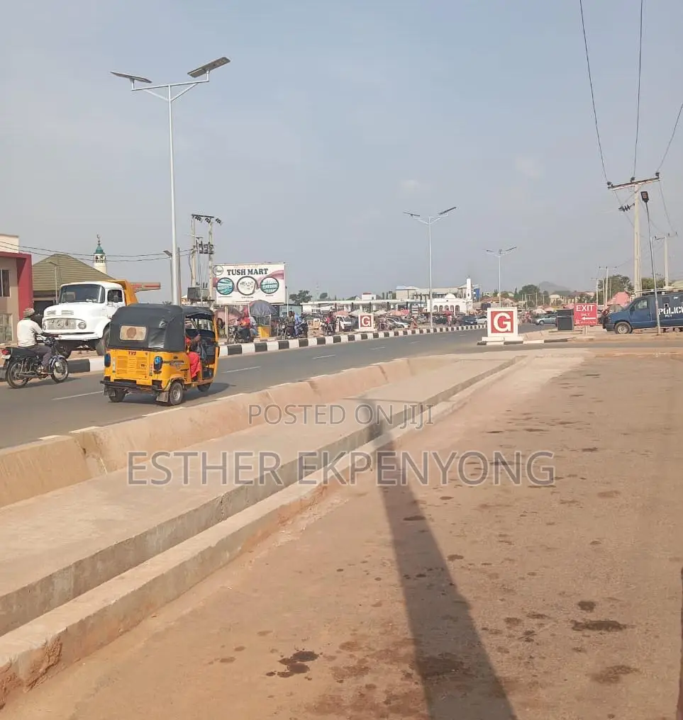Estate Plot for Sale in Kiami