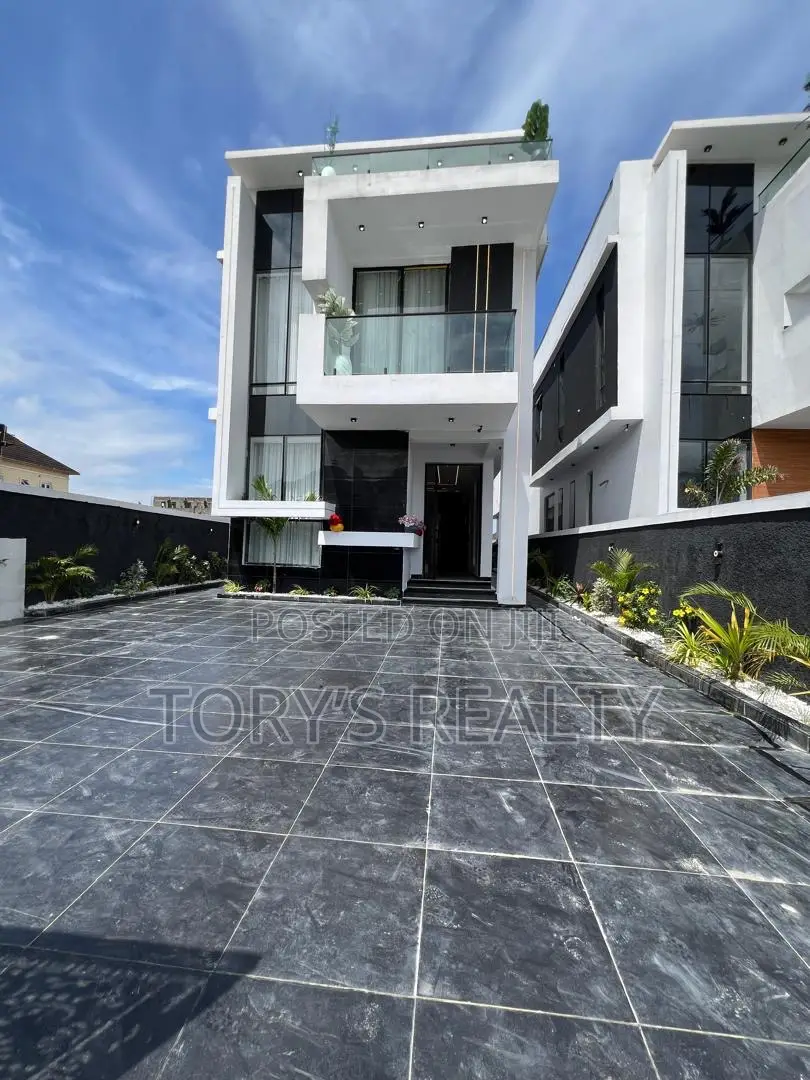 5bdrm Duplex in Lekki Phase 2 for sale in Lekki Phase 2