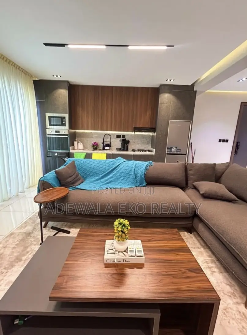Cozy 2-Bedroom Shortlet Lekki, Ikate – PS5, Snooker, Pool Gym in Ikate