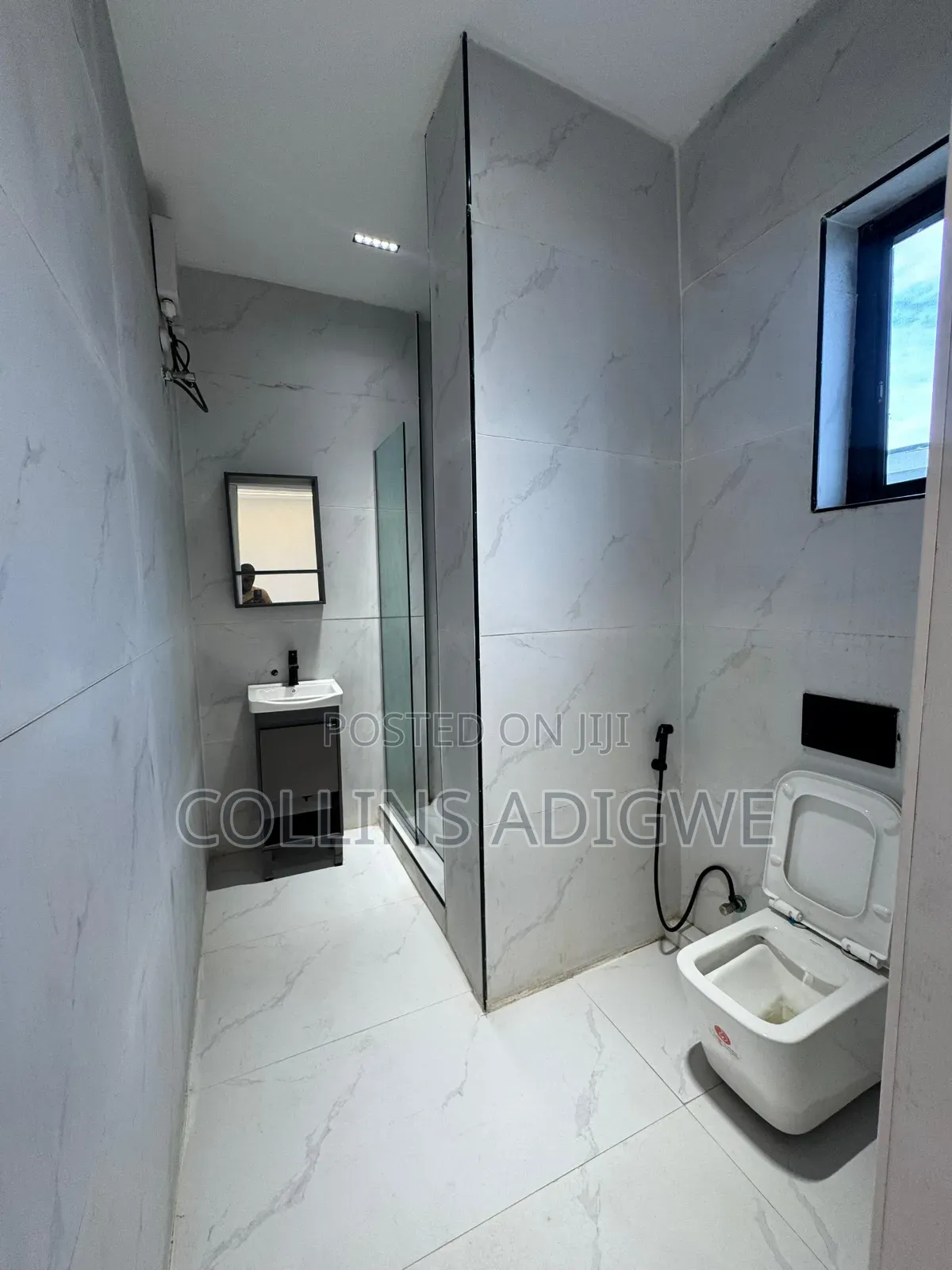 5bdrm Duplex in Osapa London for sale in Osapa london