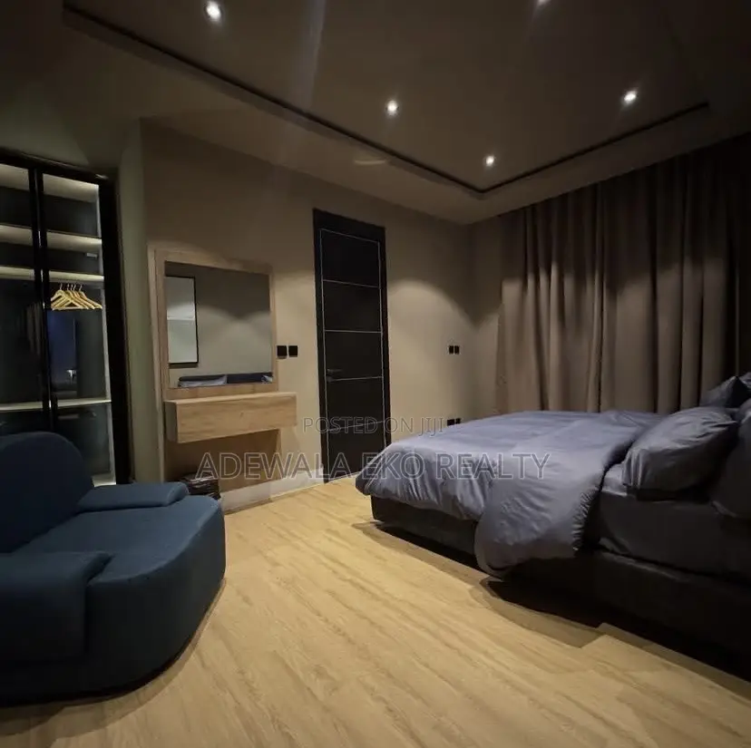2-Bedroom Penthouse Loft Ikeja GRA – 75" TV, Pool Gym in Ikeja GRA