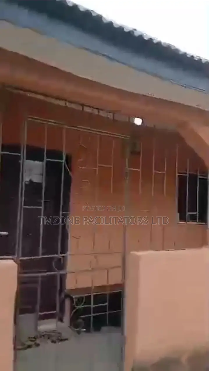 Full Plot of Land With 12 Mini Flats in Agbara-Igbesan