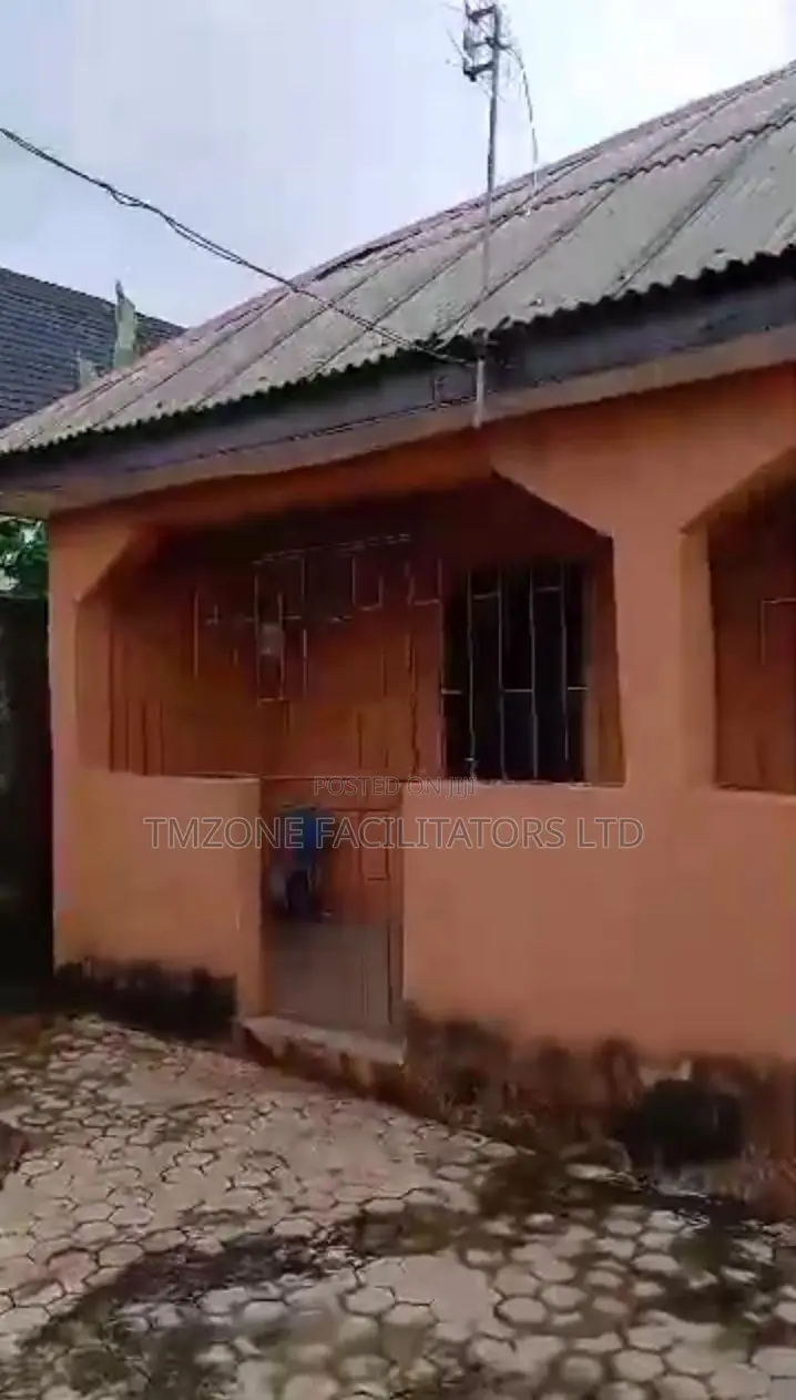 Full Plot of Land With 12 Mini Flats in Agbara-Igbesan