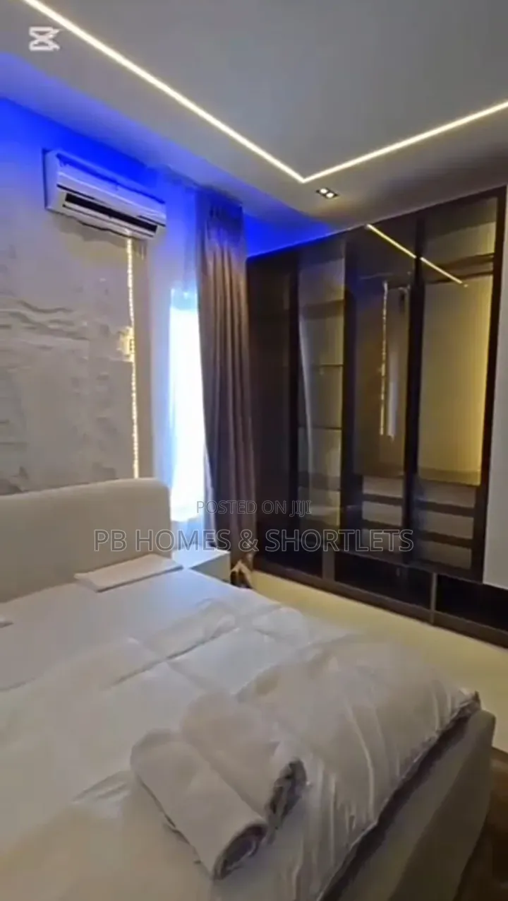 Luxury 5 Bedroom Self Compound Apartment in Ado / Ajah