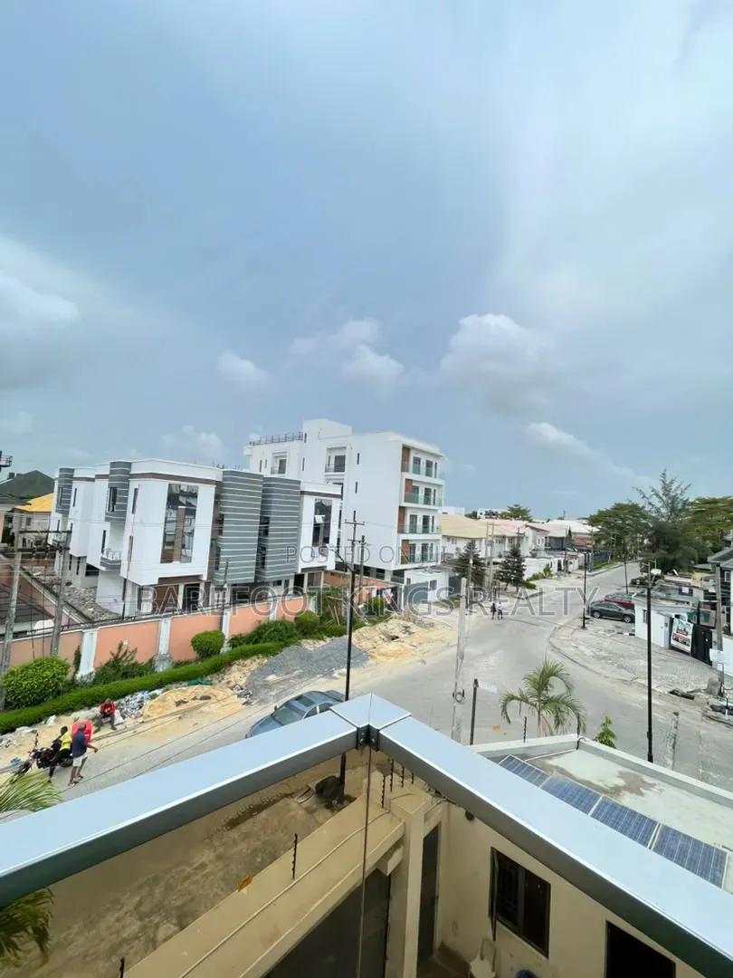 Luxury 4BEDROOM Terrace Duplex in Lekki Phase 1