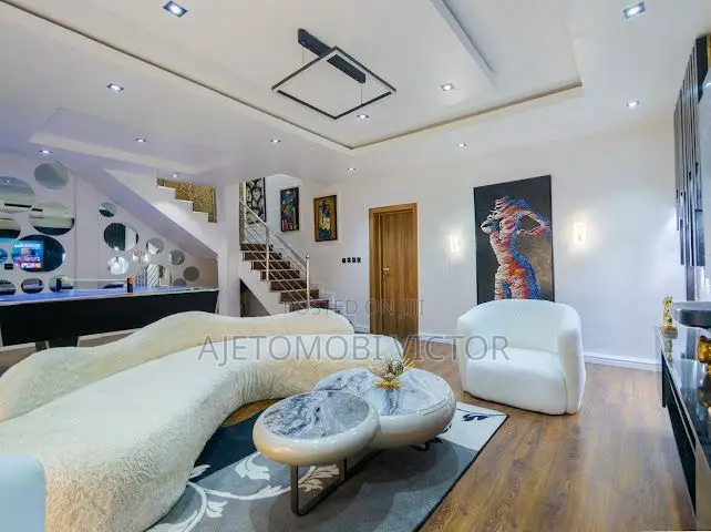 Luxury City View 3bedroom Maisonette Ikate in Ikate