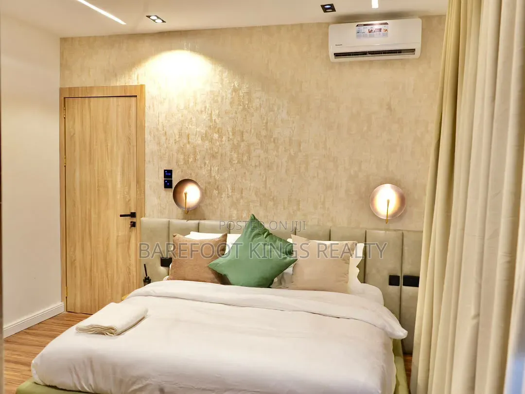 Luxury 2Bedroom Apartment in Lekki Phase 1