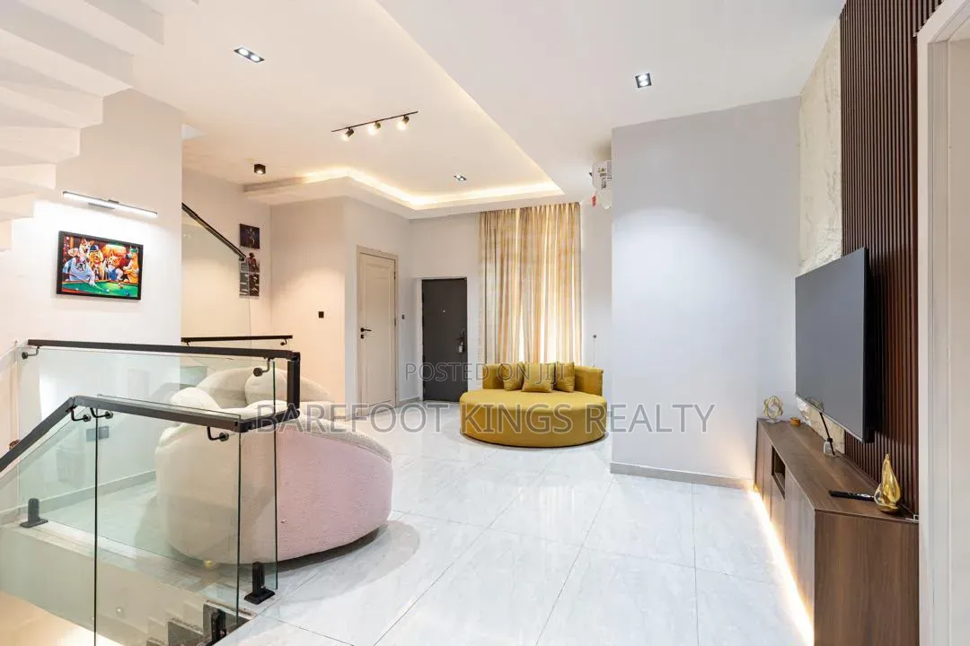 Luxury 3Bedroom Apartment in Ikate