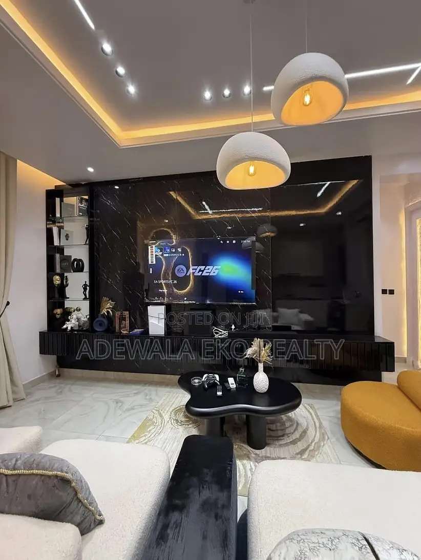 1 Bedroom in Lekki Phase 1- PS5 | Pool | 24/7 Power in Lekki Phase 1