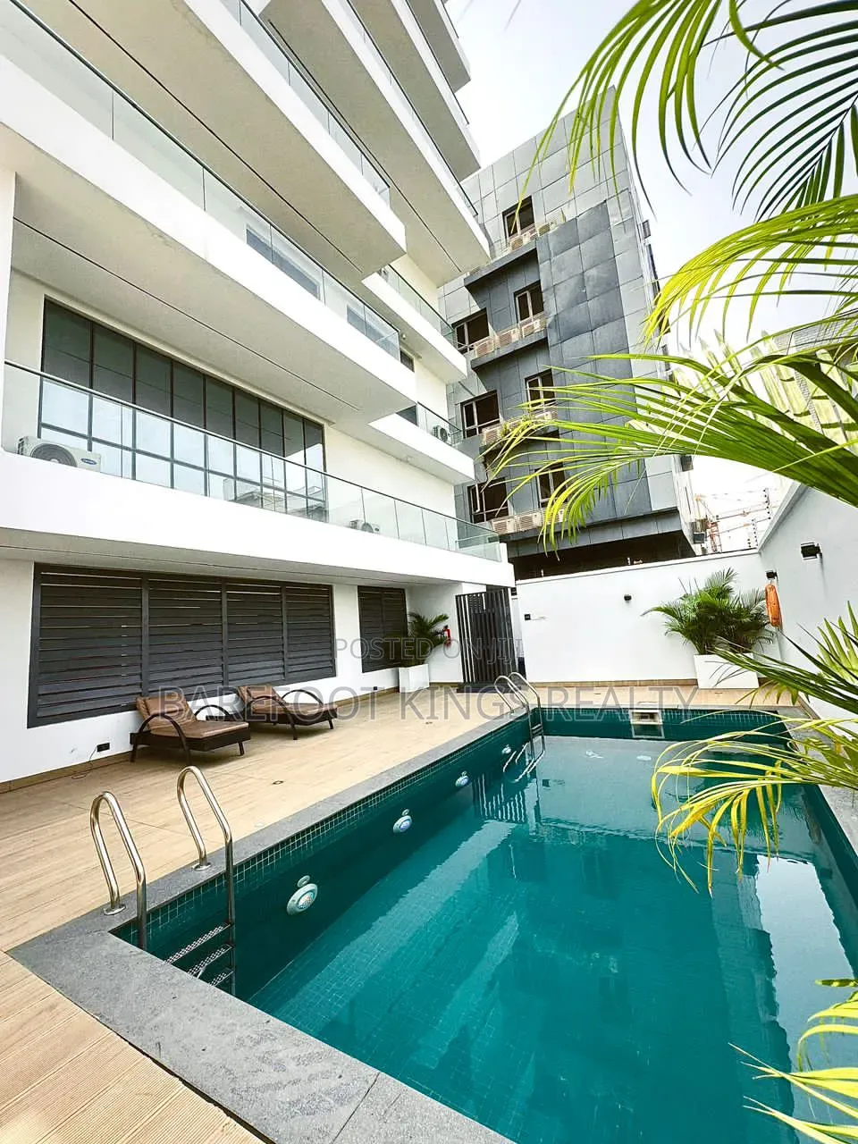 Luxury 2 BEDROOM Apartment in Lekki Phase 1