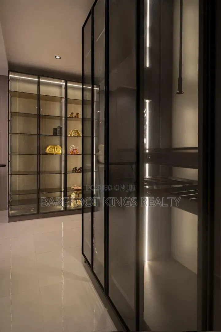 Luxury 4BEDROOM Apartment in Lekki Phase 1