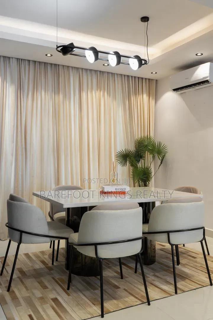 Luxury 4BEDROOM Apartment in Lekki Phase 1