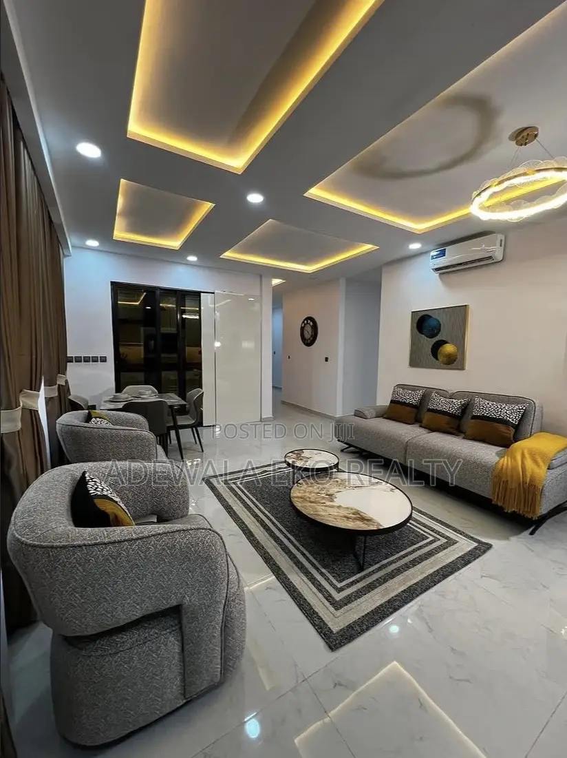 Luxury 2-Bedroom Shortlet | Ikeja Gra in Ikeja GRA