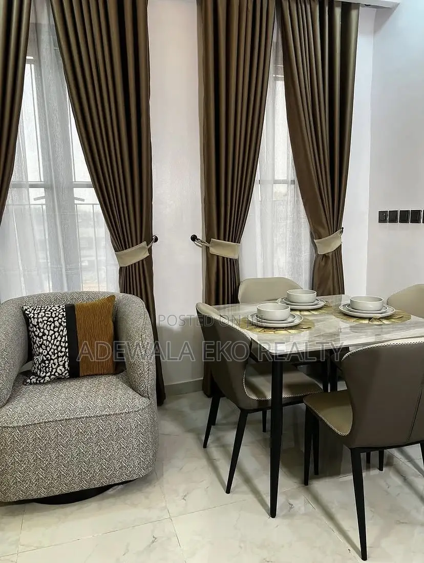 Luxury 2-Bedroom Shortlet | Ikeja Gra in Ikeja GRA