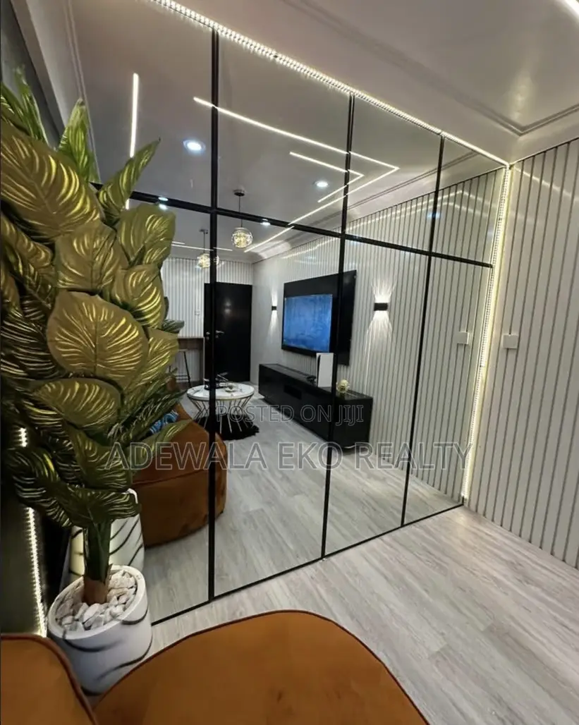 1-Bedroom Self-Compound | Lekki Phase 1 | Cinema | Ps5 | Snooker | in Lekki Phase 1
